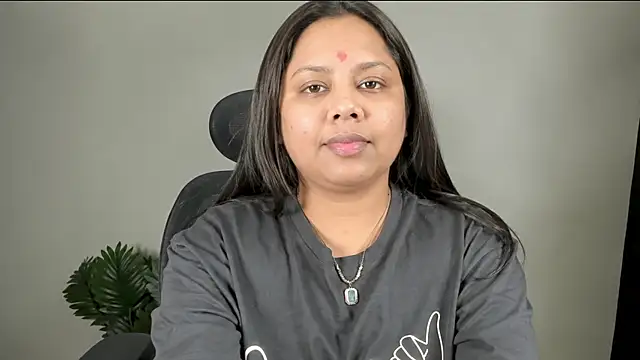 Snapshot of mohini_live chatting on 07/17/26, 07:37 mohini live online show from 07/17/26, 07:37