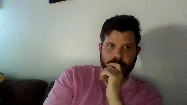 Snapshot of Cubby_Holes chatting on 07/19/26, 09:18 Cubby Holes online show from 07/19/26, 09:18