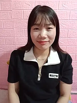 Snapshot of Yimy19 chatting on 07/22/26, 11:57 Yimy19 online show from 07/22/26, 11:57