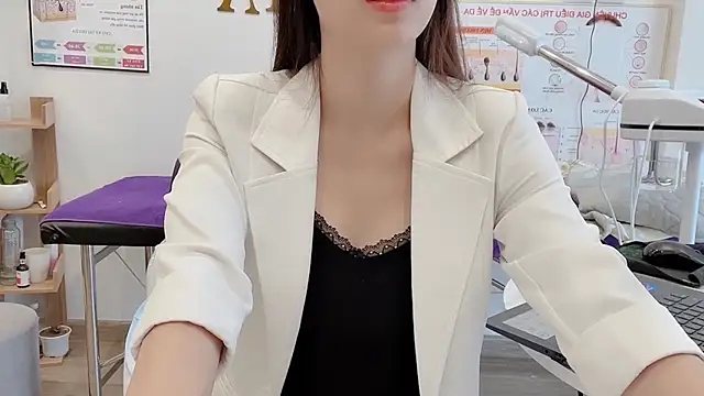 Katy Bae online show from 11/07/25, 04:45