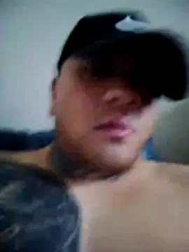 Snapshot of Zeuslightening chatting on 07/22/26, 10:34 Zeuslightening online show from 07/22/26, 10:34