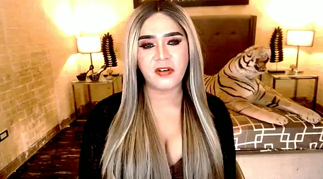 BigCumHuntersxx online show from 01/19/25, 10:06