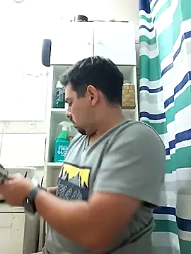 robredoj online show from 12/18/25, 08:59