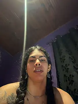 Snapshot of Luana_264 chatting on 08/07/26, 04:09 Luana 264 online show from 08/07/26, 04:09