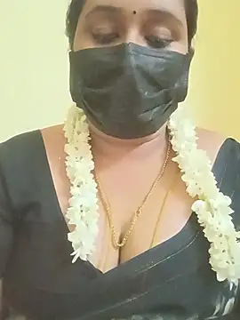 Snapshot of tamil-preethi26 chatting on 07/26/26, 04:53 tamil-preethi26 online show from 07/26/26, 04:53