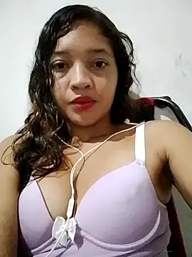 cute larissa xx online show from 07/25/26, 06:33