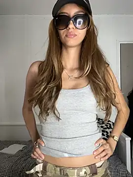 sarahliet online show from 07/27/26, 12:34