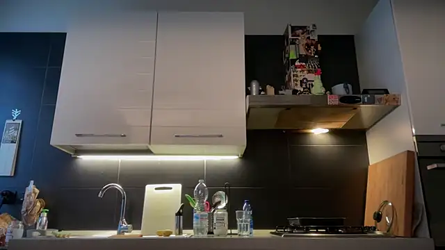 theitalianbear online show from 12/14/24, 06:56