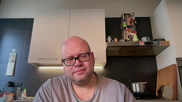 theitalianbear online show from 12/23/24, 01:45