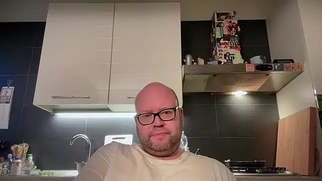 theitalianbear online show from 02/14/25, 06:02