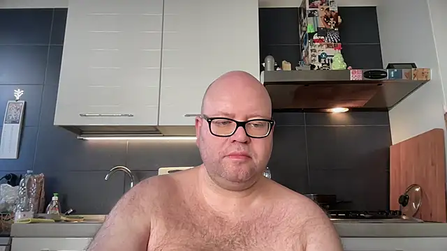 theitalianbear online show from 03/13/25, 06:58