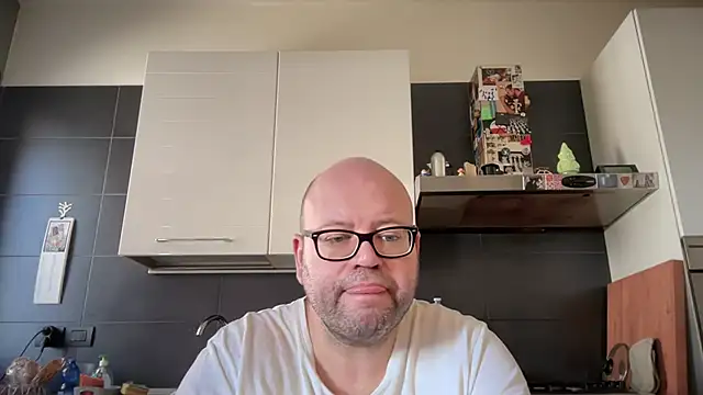 theitalianbear online show from 09/28/25, 10:42