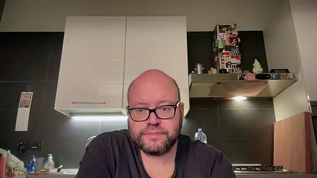 theitalianbear online show from 10/15/25, 03:39