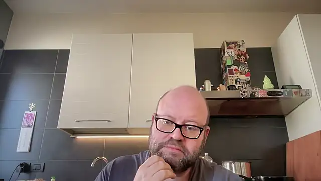 theitalianbear online show from 04/16/26, 11:22