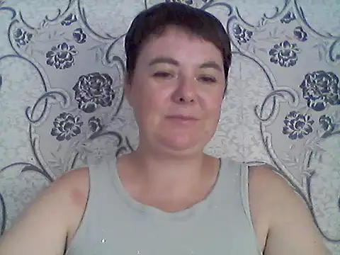 CherryLove7777 online show from 07/28/26, 09:15