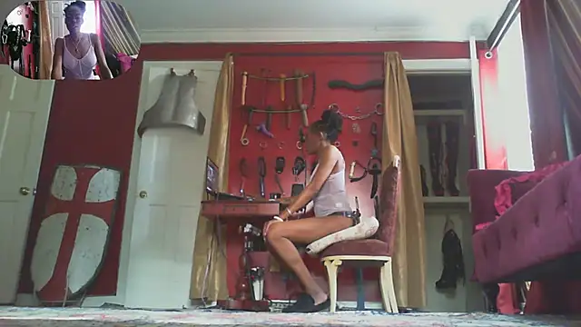 Snapshot of TheMississippiMadame chatting on 01/12/26, 08:36 TheMississippiMadame online show from 01/12/26, 08:36