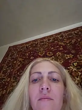 Snapshot of Kiska_Dreis chatting on 08/06/26, 08:11 Kiska Dreis online show from 08/06/26, 08:11