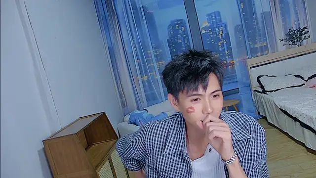 Snapshot of xiaoyang-FF chatting on 07/28/26, 06:20 xiaoyang-FF online show from 07/28/26, 06:20