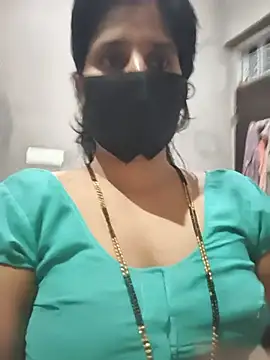 Snapshot of komal_bhabhi_02 chatting on 08/04/26, 03:58 komal bhabhi 02 online show from 08/04/26, 03:58