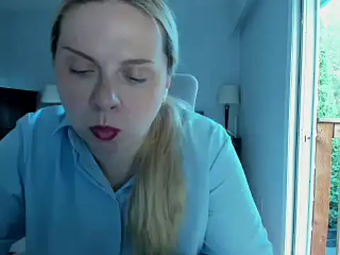 Snapshot of I_LOVE_YOUUU chatting on 07/31/26, 02:33 I LOVE YOUUU online show from 07/31/26, 02:33