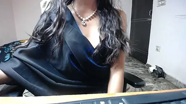 Snapshot of Lyra_luxe chatting on 08/02/26, 07:45 Lyra luxe online show from 08/02/26, 07:45