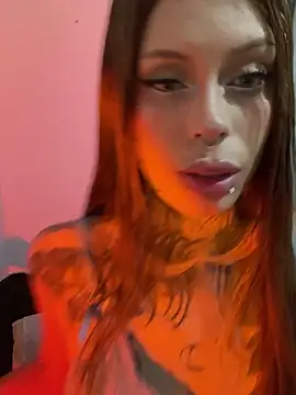 luna Rhoades online show from 08/05/26, 03:53