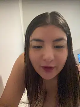 Snapshot of SofiaDinamita chatting on 08/06/26, 08:55 SofiaDinamita online show from 08/06/26, 08:55