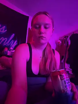 itssmequinn online show from 08/04/26, 02:15