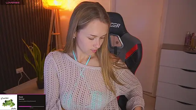 DanikaDillan online show from 03/10/26, 12:48