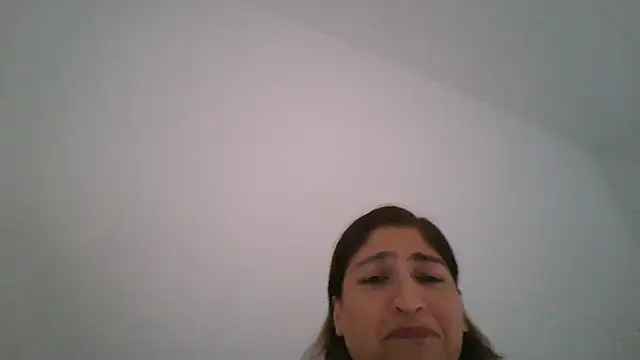 Snapshot of Spicy-Kareena chatting on 08/08/26, 06:43 Spicy-Kareena online show from 08/08/26, 06:43