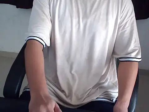 Snapshot of yoursjohnnysins chatting on 08/02/26, 06:34 yoursjohnnysins online show from 08/02/26, 06:34