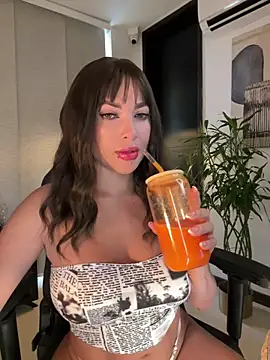 HannaBeckett online show from 02/02/25, 03:17