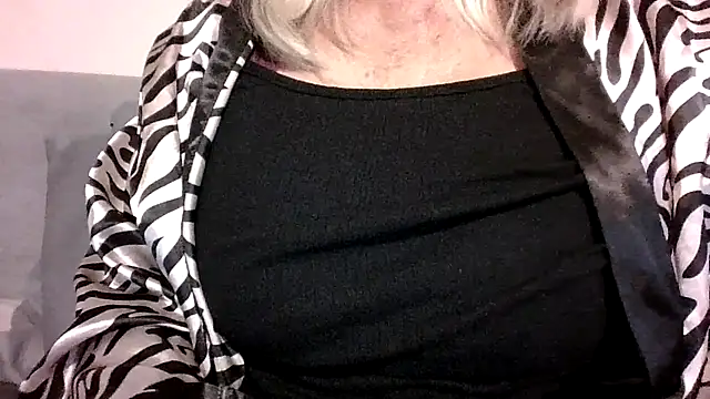 Snapshot of Busty-Milf-Miaa chatting on 08/05/26, 11:02 Busty-Milf-Miaa online show from 08/05/26, 11:02