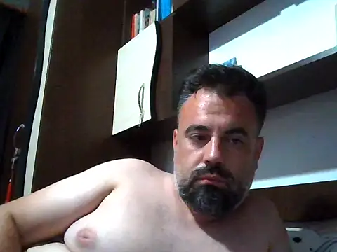 Snapshot of dominic07199 chatting on 08/02/26, 07:56 dominic07199 online show from 08/02/26, 07:56