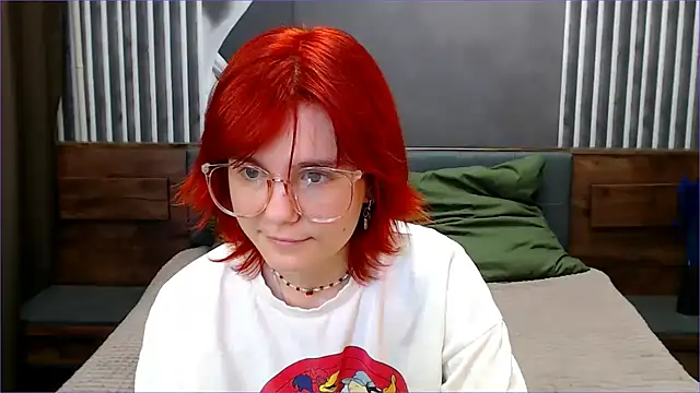 Snapshot of Avrora_Vance chatting on 08/05/26, 05:43 Avrora Vance online show from 08/05/26, 05:43