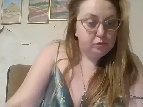 Snapshot of NyxVanta chatting on 08/05/26, 01:03 NyxVanta online show from 08/05/26, 01:03