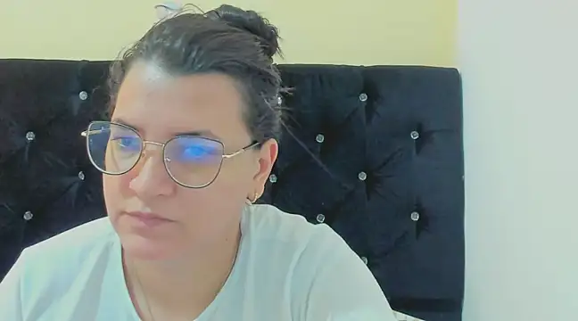 MARILYN GARCIA online show from 12/17/24, 04:32