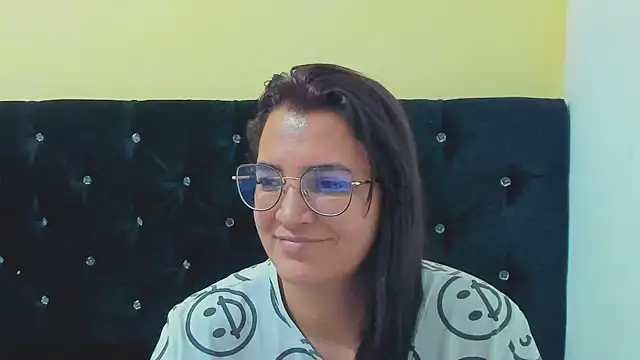 MARILYN GARCIA online show from 12/29/24, 06:27