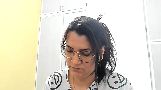 MARILYN GARCIA online show from 03/18/25, 02:15