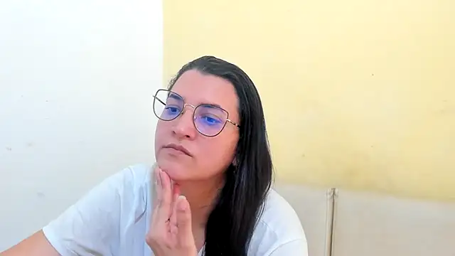 MARILYN GARCIA online show from 03/28/26, 04:50