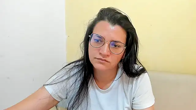 Snapshot of MARILYN_GARCIA chatting on 04/29/26, 04:00 MARILYN GARCIA online show from 04/29/26, 04:00