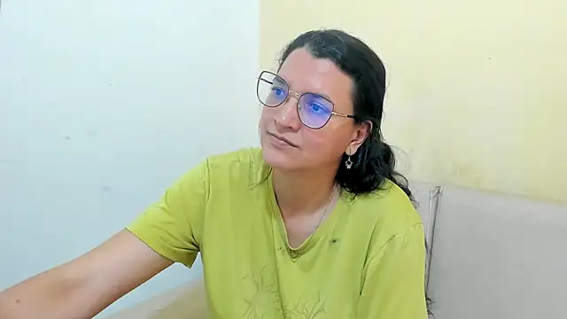 Snapshot of MARILYN_GARCIA chatting on 05/08/26, 03:17 MARILYN GARCIA online show from 05/08/26, 03:17