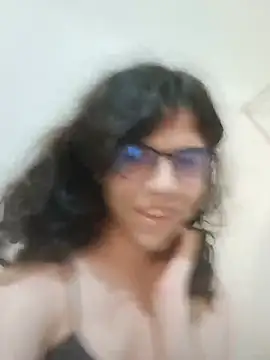 cecileah online show from 08/05/26, 04:32