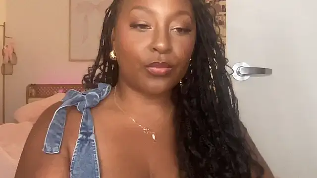 Snapshot of itsgoddesstoyou chatting on 08/06/26, 06:15 itsgoddesstoyou online show from 08/06/26, 06:15