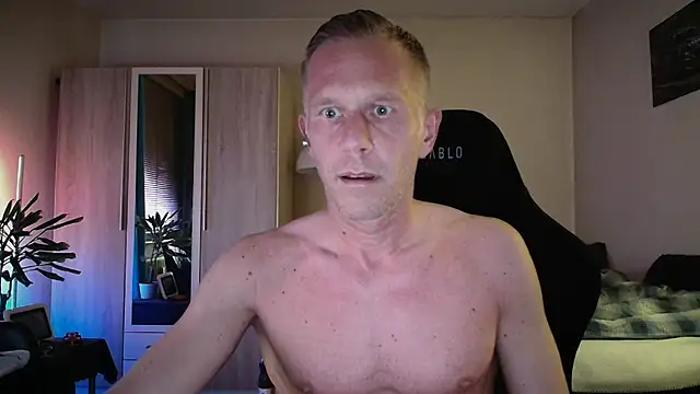 slaveboy2016xh online show from 06/23/26, 11:14