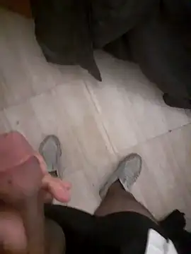 Demillvan online show from 02/10/25, 11:04