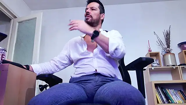 ChrisKox online show from 04/16/26, 04:13