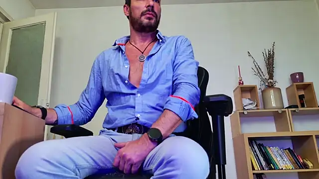 ChrisKox online show from 04/17/26, 04:10