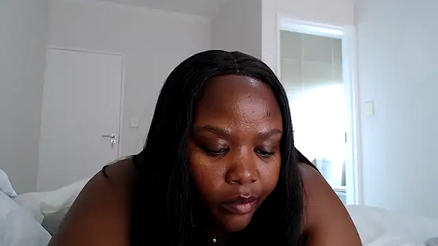 xBUSTY CANDYx online show from 04/15/26, 11:17