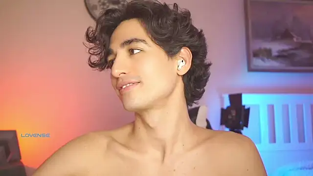 AlanDeNavarre online show from 03/03/25, 01:10